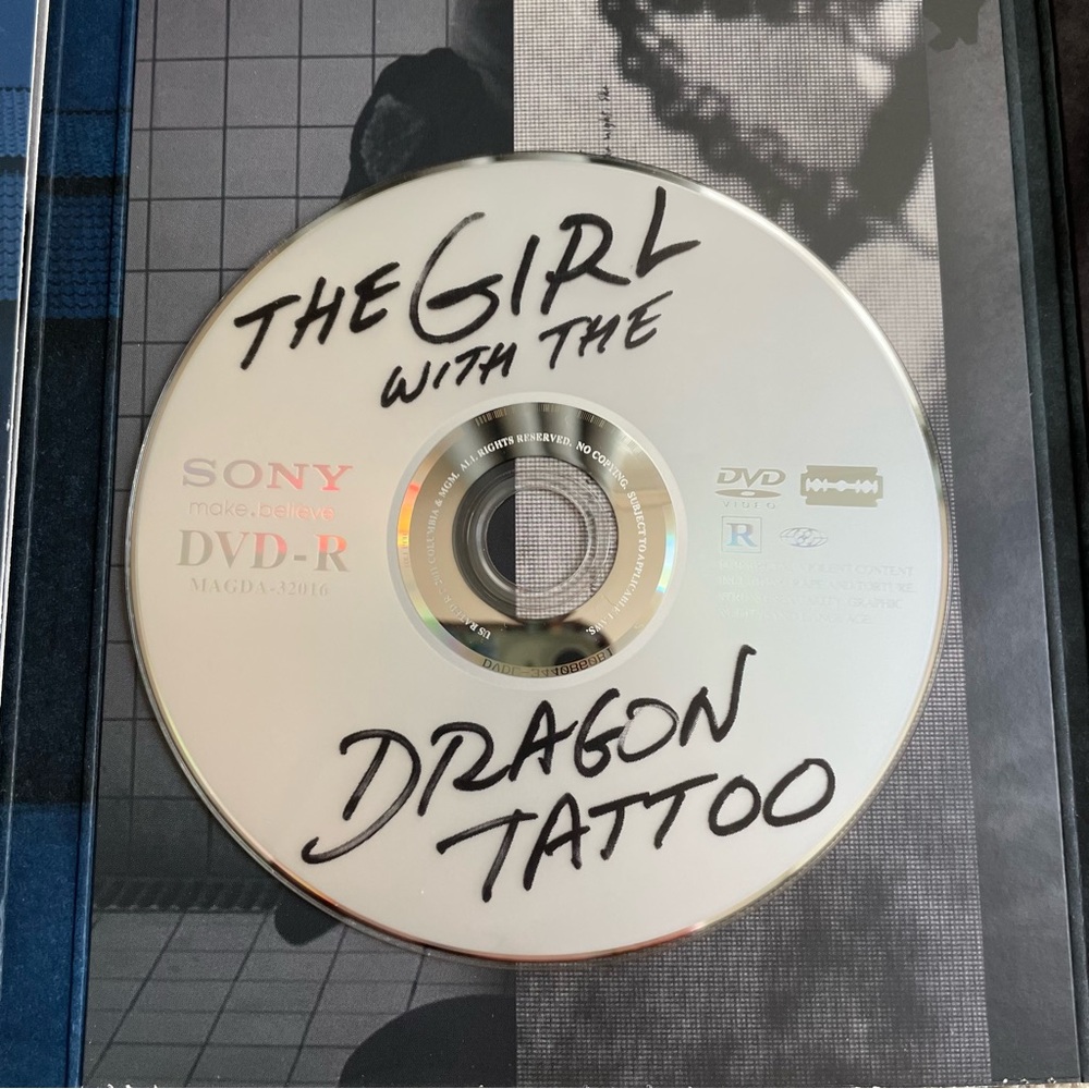5 for $10 ⭐️ The Girl with the Dragon Tattoo - Picture 5 of 6